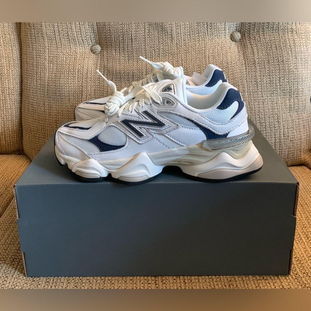 New Balance 9060 White Navy U9060VNB - Women’s Size 6 US - Sea Salt Shoes NEW - Picture 9 of 11
